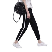 Carica l'immagine nel visualizzatore di Gallery, Women Casual Harem Loose Trousers Black Striped Side Spring Sweatpants Pants