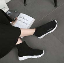 Carica l&#39;immagine nel visualizzatore di Gallery, Women&#39;s Elastic Socks Sneakers Thick Sneakers Shoes Spring